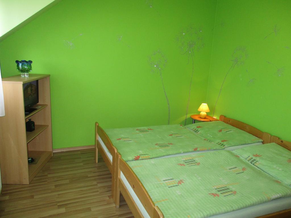 Penzion U Mikulincu Mikulov Kültér fotó