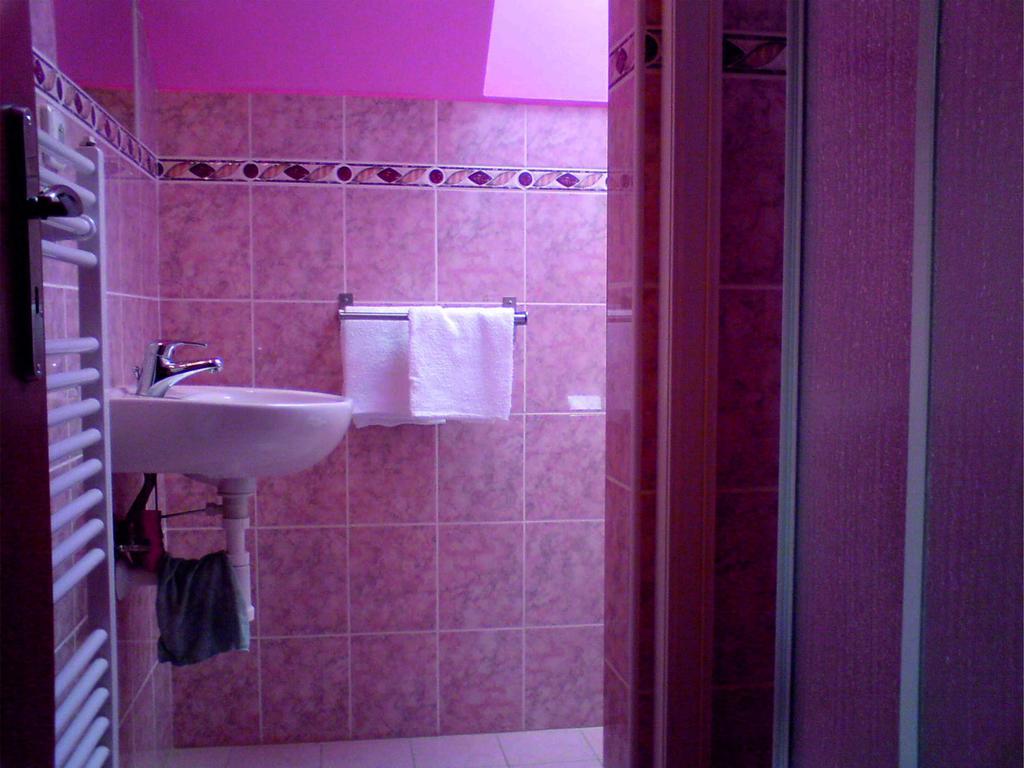 Penzion U Mikulincu Mikulov Szoba fotó